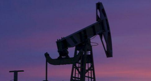 أسعار النفط ترتفع بدعم بيانات للاقتصاد الأمريكي