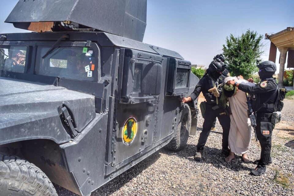 اعتقال 20 عنصراً من “داعش” الارهابي أثناء محاولتهم دخول الأراضي العراقية