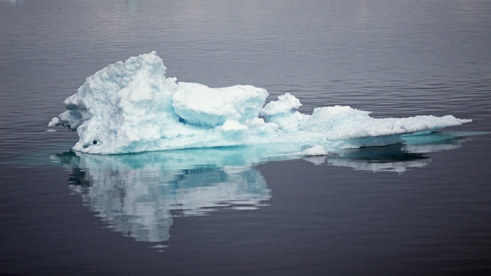 القطب الشمالى يذوب بسرعة أكبر مما كان يُفترض – وكالة العهد نيوز