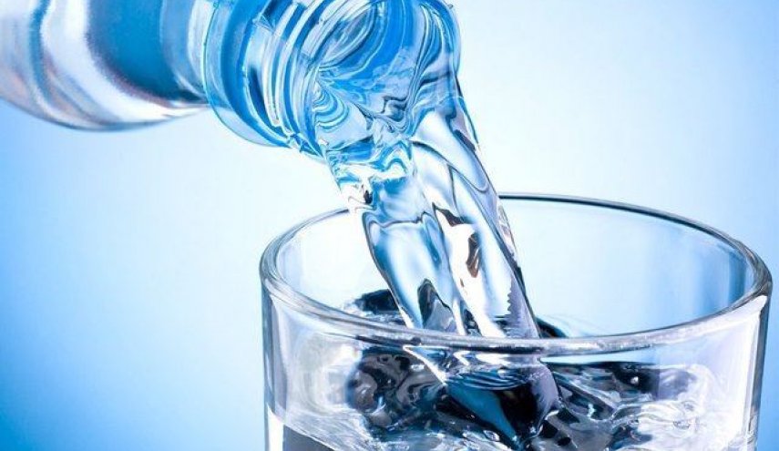ما مقدار الماء الذي يجب شربه يوميا لتجنب انتفاخ المعدة؟ – وكالة العهد نيوز