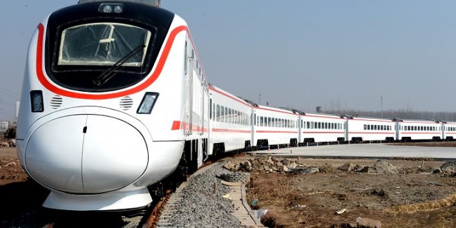 النقل تعلن تسيير أول رحلة قطار بين بغداد والبصرة