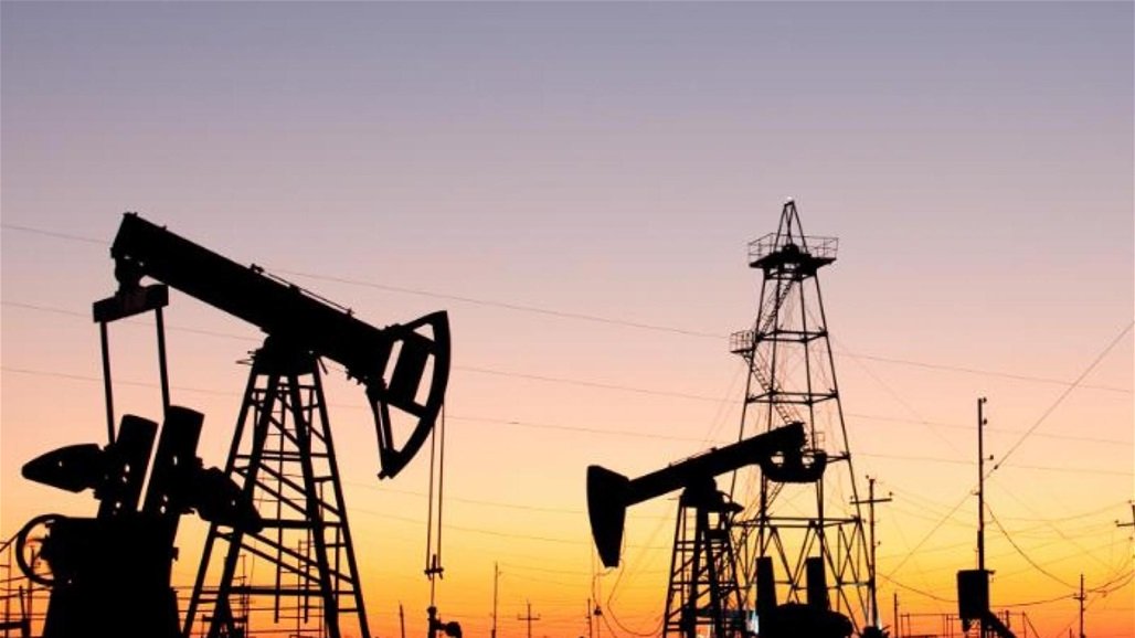 أسعار النفط تهبط 2% بعد زيادة مفاجئة في مخزون الخام الأمريكي
