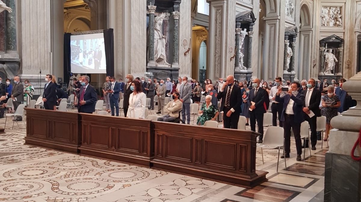 سفيرة العراق في روما “للعهد نيوز”: عراقيين يشاركون في قداس بكنيسة سان جيوفاني