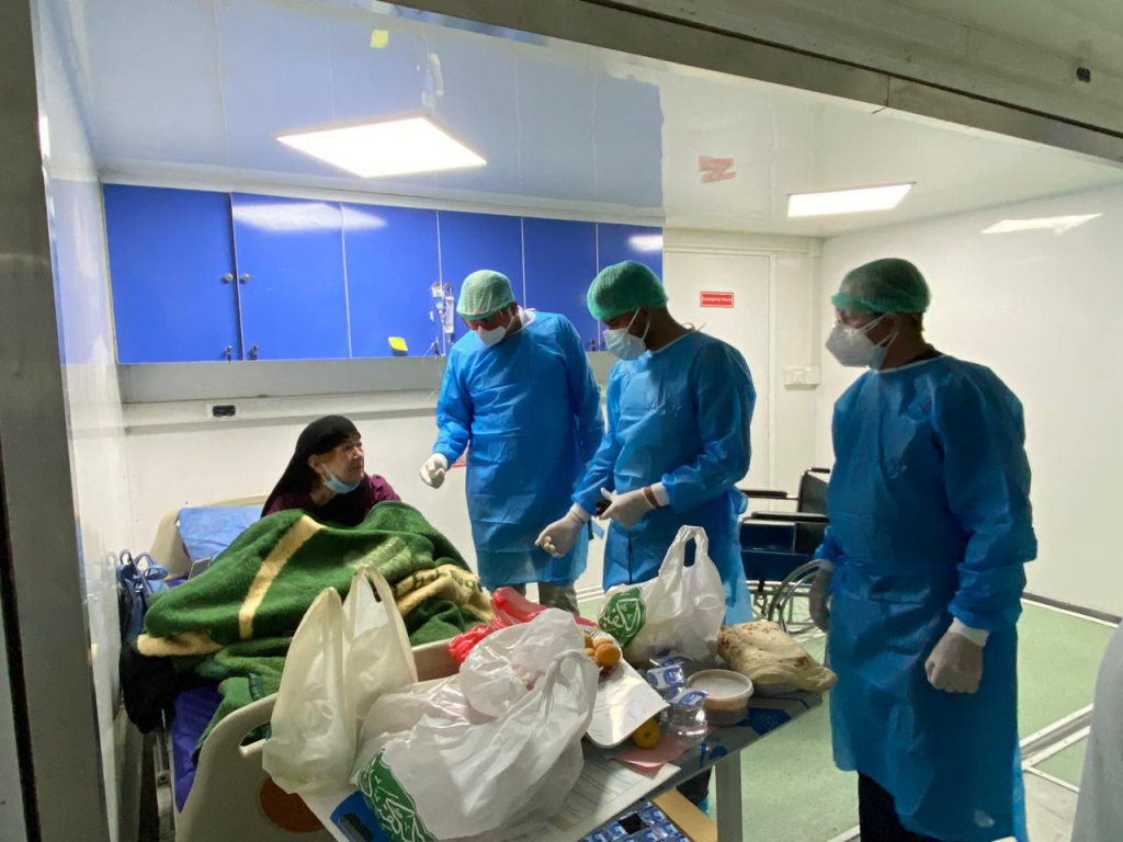 مستشفى الشهيد المهندس في كربلاء تستقبل المصابين بكورونا من ذوي الاحتياجات الخاصة ومرضى من جنسيات اجنبية