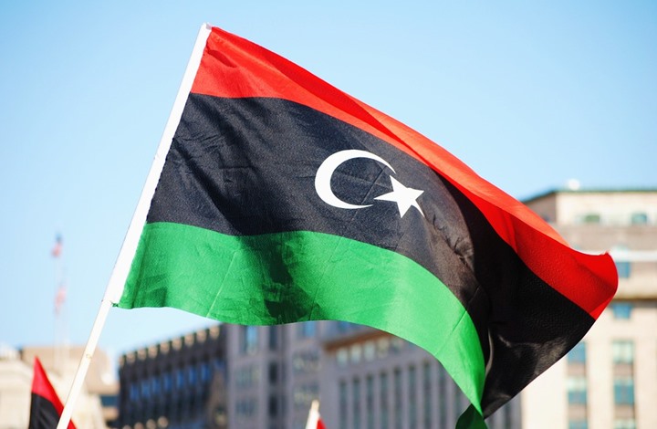 الليبيون يواجهون كورونا بعدم اكتراث ولا وقاية