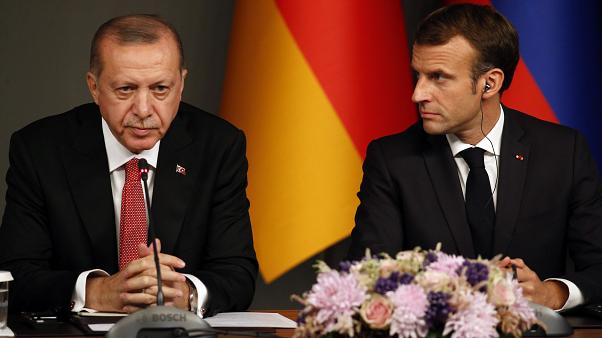 إردوغان يقول إن تصريحات ماكرون عن الإسلام “وقاحة وتجاوز لكل الحدود”