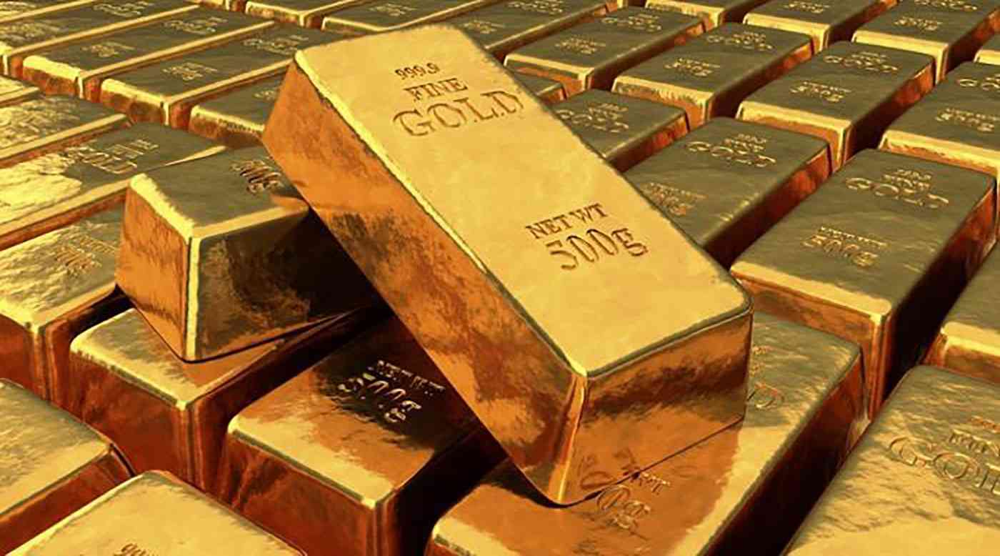 الذهب ينخفض بعد مغادرة ترامب المستشفى وضعف الدولار يحد من الخسائر