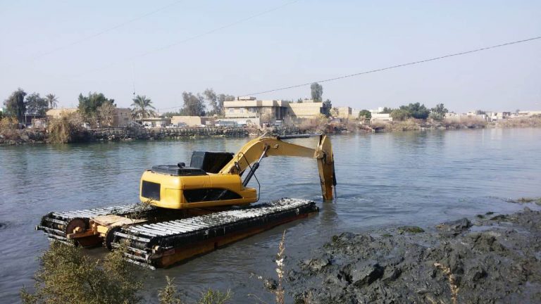 مسؤول محلي لـ”العهد نيوز”: انطلاق حملة لكري السدود والانهر لفتح القنوات المائية المغلقة في الانبار