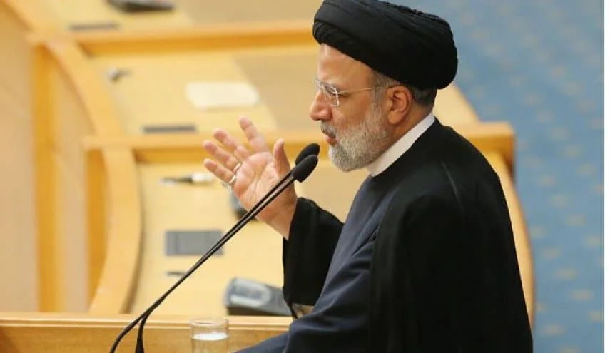 رئيسي: الثورة الإسلامية هي أحد العوامل المهمة في تشكيل النظام العالمي الجديد